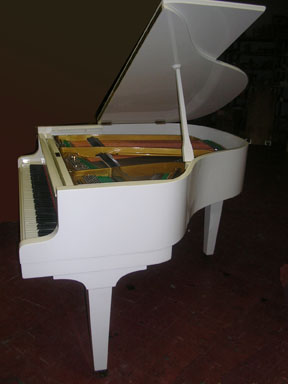 piano blanc laque vente accord expertise location concert nice cannes monaco antibes saint tropez